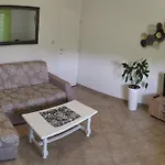 Apartment Mer